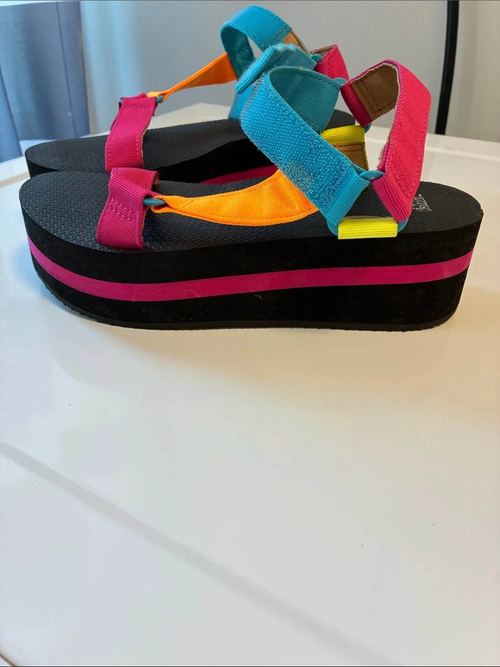WILD FABLE Colorblock Vibrant Strappy Sandals - Pink, Teal, Orange size 10 - Picture 7 of 7